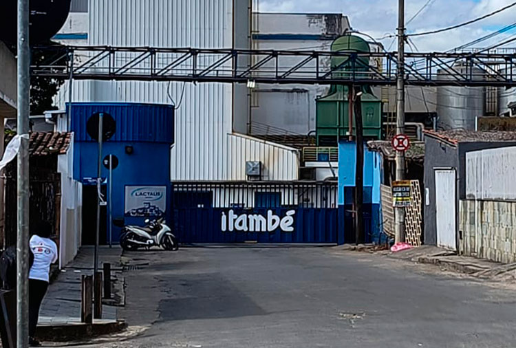 Entrada da Itambé / Foto: Filipe Felizardo