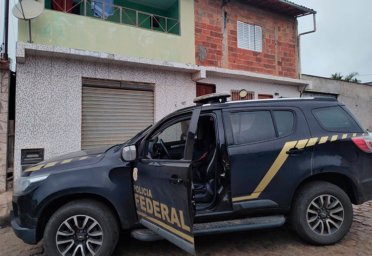 Agentes da PF foram até distrito de Cachoeira do Pajeú que deu nome a operação / Foto: Polícia Federal / divulgação
